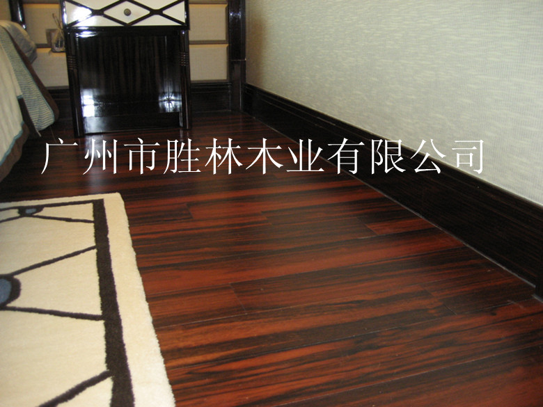 多层夹板地板：天然黑檀