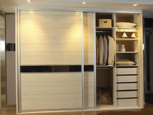 家具:整体衣柜
