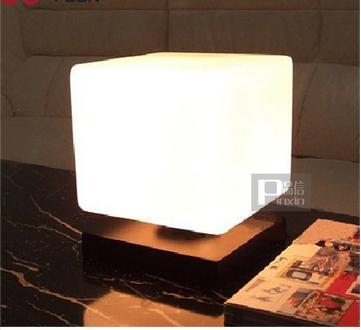 现代简约台灯led暖色原木玻璃灯罩办公室卧室床头灯